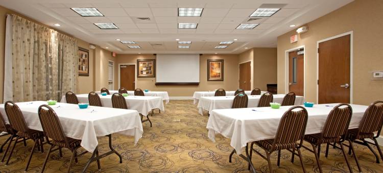 Holiday Inn Express 彭布罗克(Holiday Inn Express Pembroke)图片