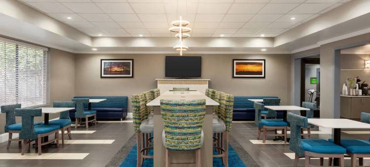 都柏林拉昆塔温德姆套房酒店(La Quinta Inn & Suites by Wyndham Dublin)图片