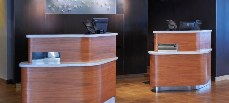 底特律-利沃尼亚万怡酒店(Courtyard Detroit Livonia)图片