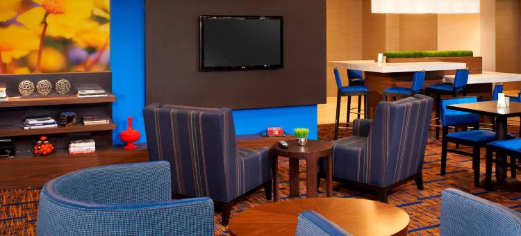 托莱多莫米-箭头万怡酒店(Courtyard Toledo Maumee/Arrowhead)图片