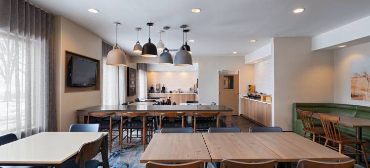 堪萨斯城机场万豪万枫酒店(Fairfield Inn & Suites Kansas City Airport)图片