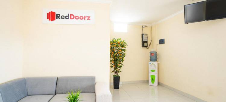 红多兹伊斯兰酒店-近西亚维收费站出口(RedDoorz Syariah Near Exit Toll Ciawi)图片