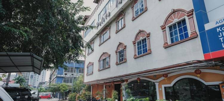 红多兹酒店-近巴淡岛名古屋山购物中心5号(Reddoorz Near Nagoya Hill Mall Batam 5)图片