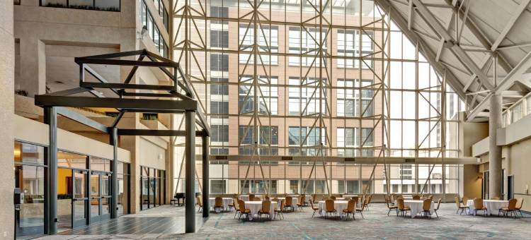 圣保罗市区希尔顿逸林酒店(DoubleTree by Hilton St Paul Downtown)图片