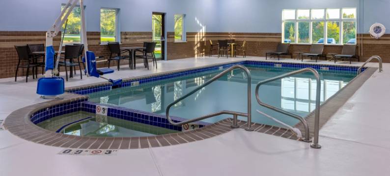智选假日套房酒店葡萄园(Holiday Inn Express & Suites VINELAND MILLVILLE by IHG)图片