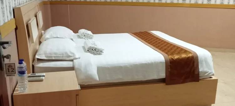 比纳穆伊斯兰杰内蓬托酒店(Hotel Binamu Syariah Jeneponto)图片