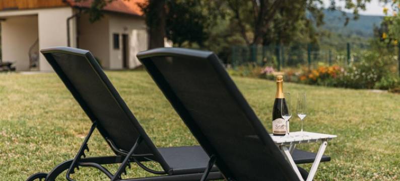 拉夫纳的房子(Hiša na Ravnah)图片