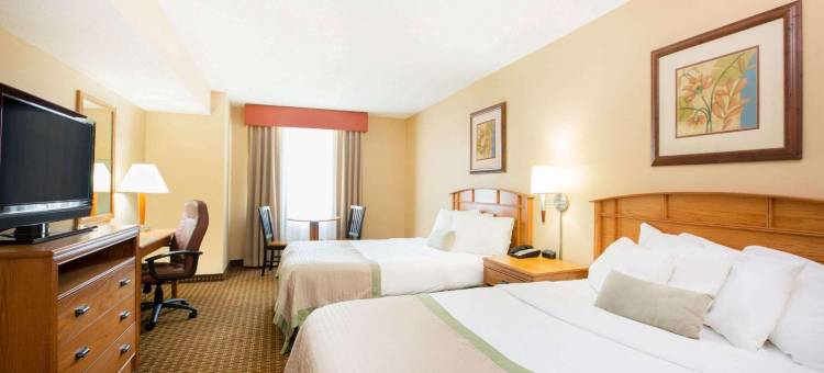 得梅因华美达热带度假村及会议中心(Ramada by Wyndham des Moines Tropics Resort & Conference Ctr)图片
