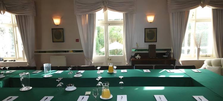 菲尼百威酒店(Fines Bayliwick Hotel)图片