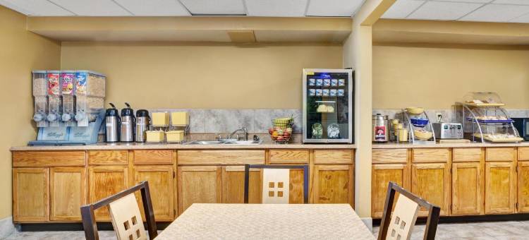 路易斯威尔机场博览中心戴斯酒店(Days Inn by Wyndham Louisville Airport Fair and Expo Center)图片