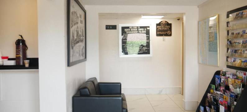 北伯根-纽约地区温德姆速8酒店(Super 8 by Wyndham North Bergen NJ/NYC Area)图片