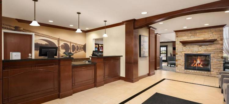 Staybridge Suites 俄克拉何马城的鹌鹑泉(Staybridge Suites OKLAHOMA CITY-QUAIL SPRINGS by IHG)图片