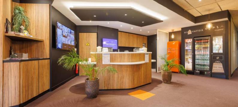 克莱蒙费朗北里永康铂酒店(Campanile NATURE - Clermont Ferrand Nord Riom)图片