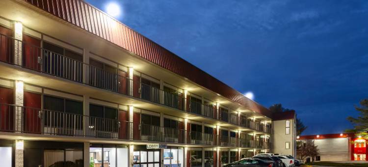 温德姆巴尔的摩西北超级8酒店(Super 8 by Wyndham Baltimore Northwest)图片