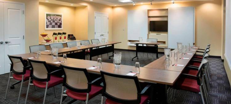 渥太华卡纳塔万豪TownePlace套房酒店(TownePlace Suites Ottawa Kanata)图片