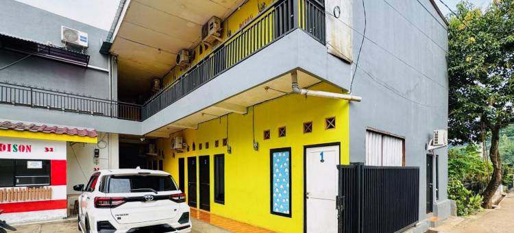 OYO 93021 科斯特迪森酒店(Penginapan Dison RedPartner)图片