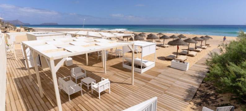 圣港岛套房(Vila Baleira Suites)图片