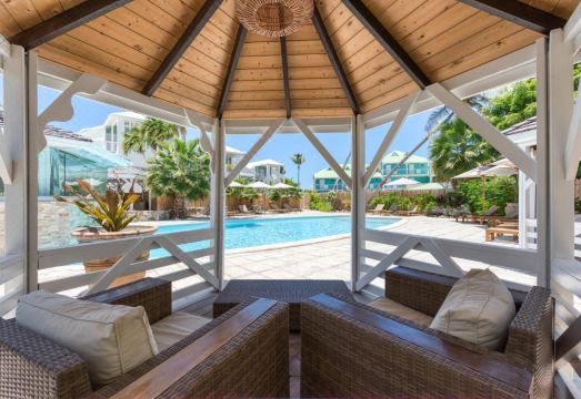 La Playa Orient Bay Hotel Overview