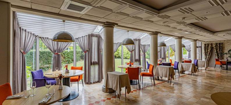 克洛斯酒店(Logis Hostellerie des Clos et Restaurant Bistrot des Grands Crus)图片