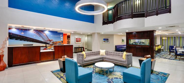 霍恩莱克南海文区拉昆塔温德姆套房酒店(La Quinta Inn & Suites by Wyndham Horn Lake / Southaven Area)图片