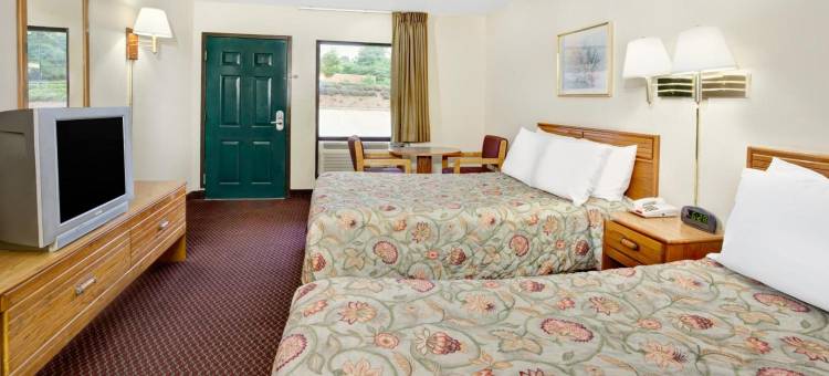 玛丽埃塔西-阿特尔地区速8酒店(Super 8 by Wyndham Marietta/West/ATL Area)图片