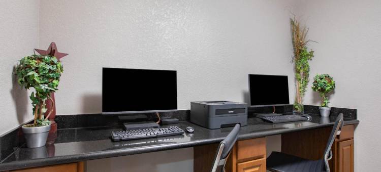 佩拉美吟温德姆酒店(AmericInn by Wyndham Pella)图片