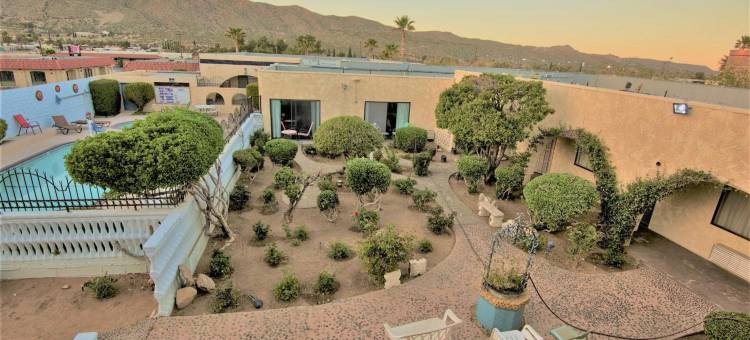 约书亚树国家公园美洲最佳价值套房酒店(Americas Best Value Inn and Suites Yucca Valley)图片