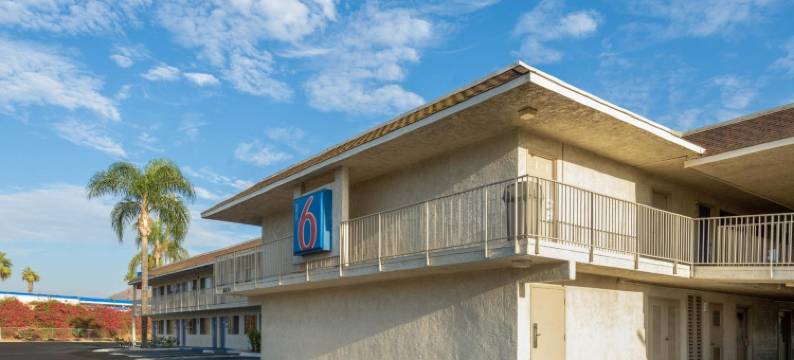 加州朱鲁帕谷6号汽车旅馆 - 里弗赛德西部(Motel 6 Jurupa Valley, CA - Riverside West)图片