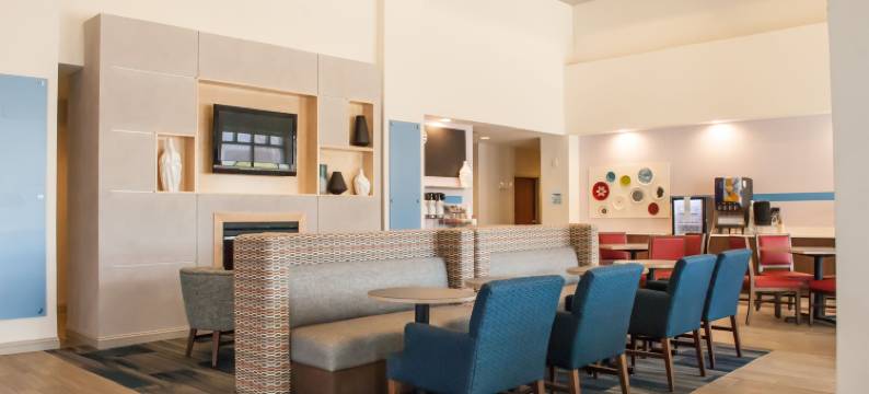 布莱克斯堡大学区智选假日酒店及套房(Holiday Inn Express & Suites BLACKSBURG - UNIVERSITY AREA by IHG)图片