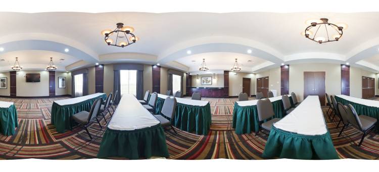 智选假日套房酒店比维尔 by IHG(Holiday Inn Express & Suites Beeville by IHG)图片