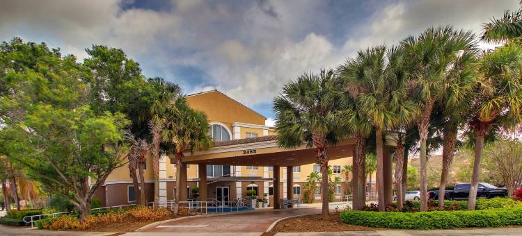 Holiday Inn Express 西棕榈湾泳滩地铁中心(Holiday Inn Express West Palm Beach Metrocentre)图片