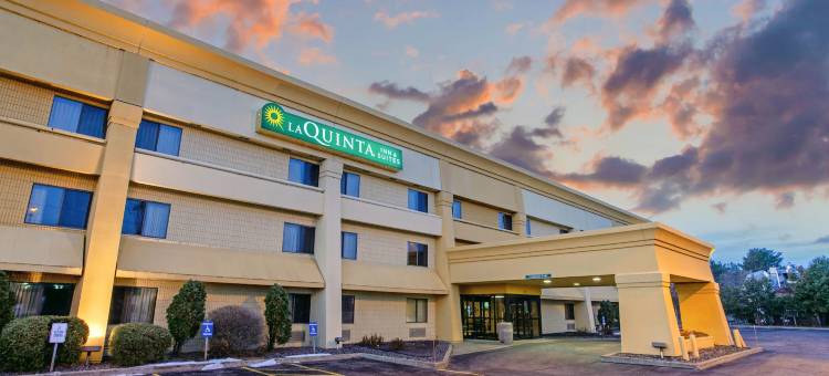 史蒂文斯波因特拉昆塔温德姆套房酒店(La Quinta Inn & Suites by Wyndham Stevens Point)图片