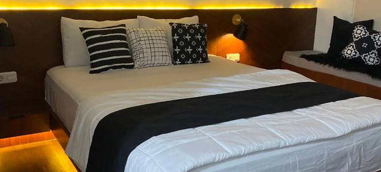 Cozy Studio at Gateway Park LRT City Jatibening Apartment by Travelio图片