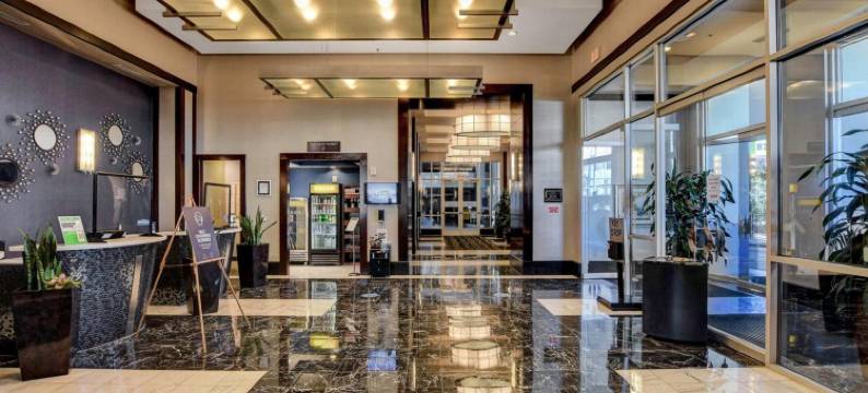 铂金酒店和水疗中心(The Platinum Hotel)图片