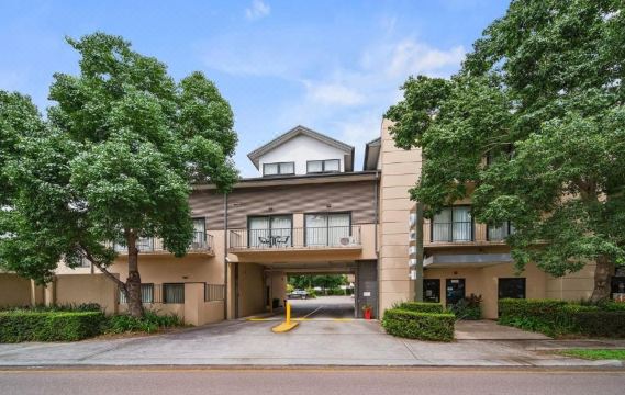 Quest MaitlandHotel Overview