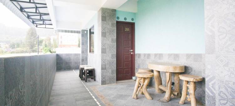 红门附近的米基假日富兰贝拉斯塔吉(RedDoorz Near Mikie Holiday Funland Berastagi)图片