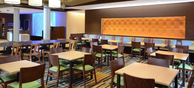 罗利Capital大道/I-540万枫酒店及套房(Fairfield Inn & Suites Raleigh Capital Blvd./I-540)图片