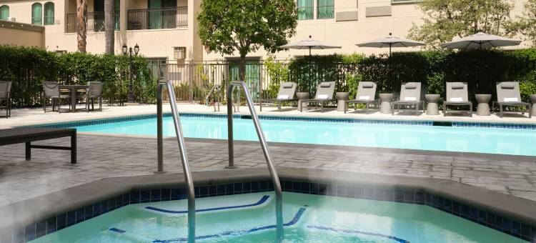 洛杉矶帕萨迪纳老城万怡酒店(Courtyard by Marriott Los Angeles Pasadena Old Town)图片