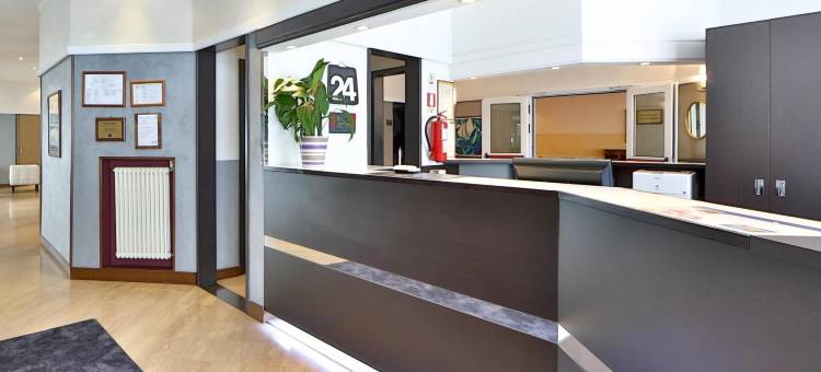 科摩市中心民宿酒店(B&B Hotel Como City Center)图片