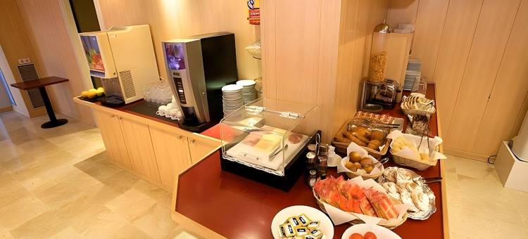 基础酒​​店(Hotel Basic)图片