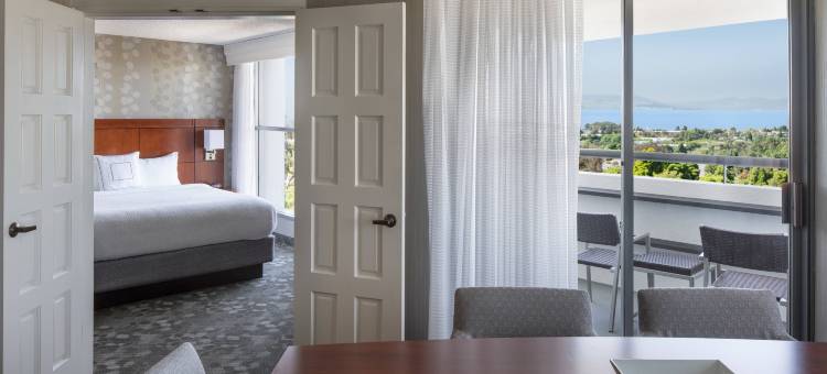 伯克利里士满万怡酒店(Courtyard Richmond Berkeley)图片