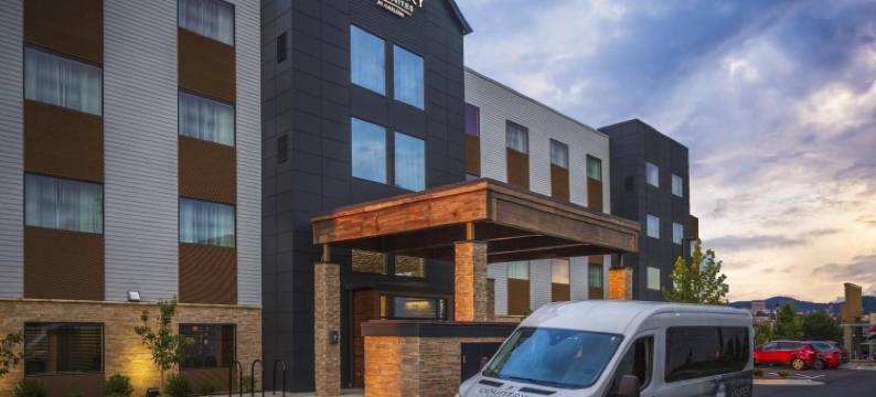 阿什维尔河艺术区乡村旅馆及套房 - 丽笙酒店集团(Country Inn & Suites by Radisson Asheville River Arts District)图片