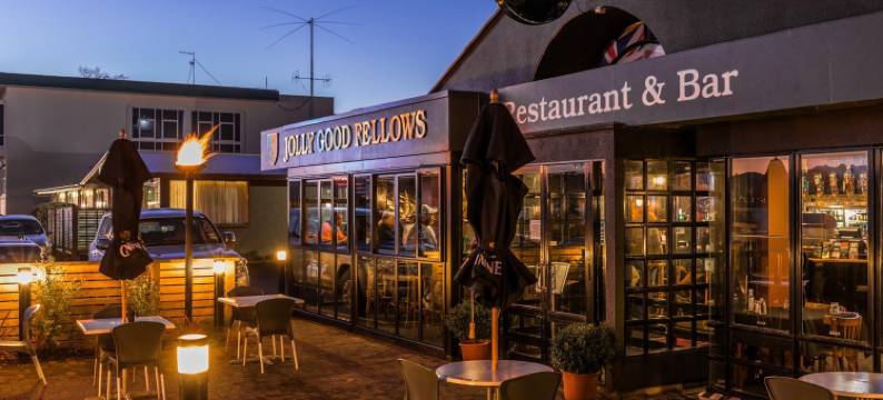 双峰湖滨酒店(Twin Peaks Lakeside Inn)图片