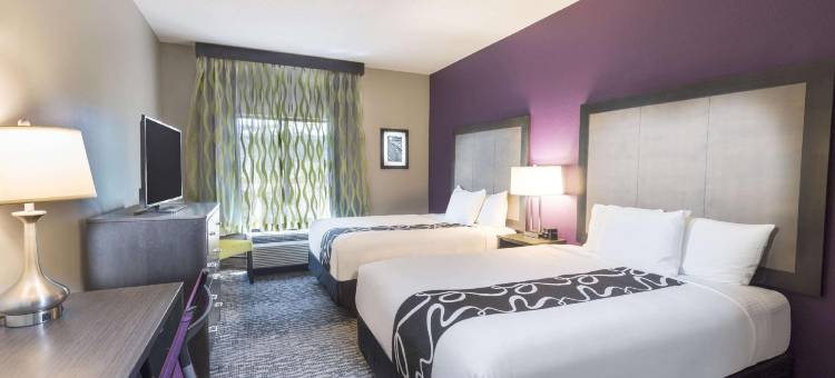 肯纳瑟拉昆塔温德姆套房酒店(La Quinta Inn & Suites by Wyndham Kennesaw)图片