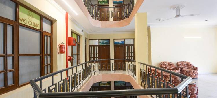 昌迪格苏里亚宫酒店(FabHotel Surya Palace 1)图片