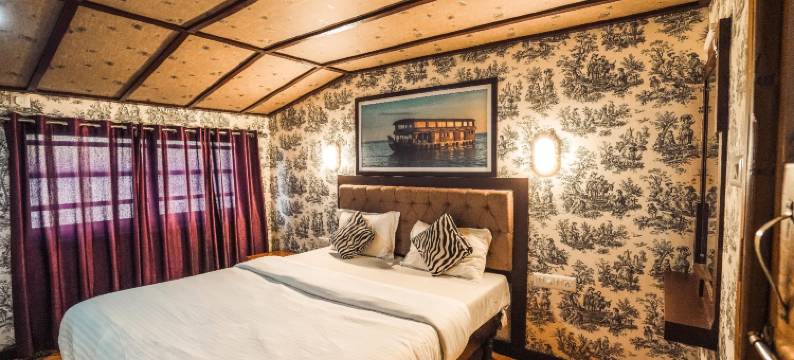 Venice Premium Houseboats Alleppey图片