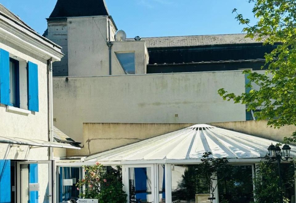 Castel Fleuri Hotel Overview