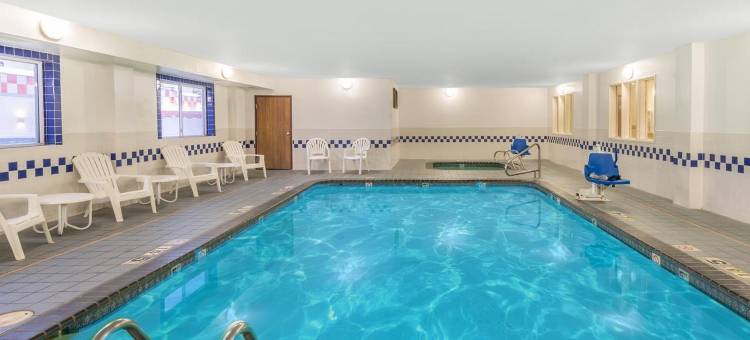 萨莱纳温德姆呗盟酒店(Baymont by Wyndham Salina)图片