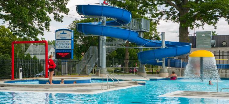 智选假日斯特拉斯罗伊酒店(Holiday Inn Express Strathroy)图片