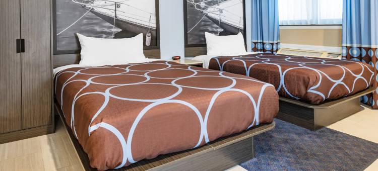 Super 8 by Wyndham Lindenhurst图片